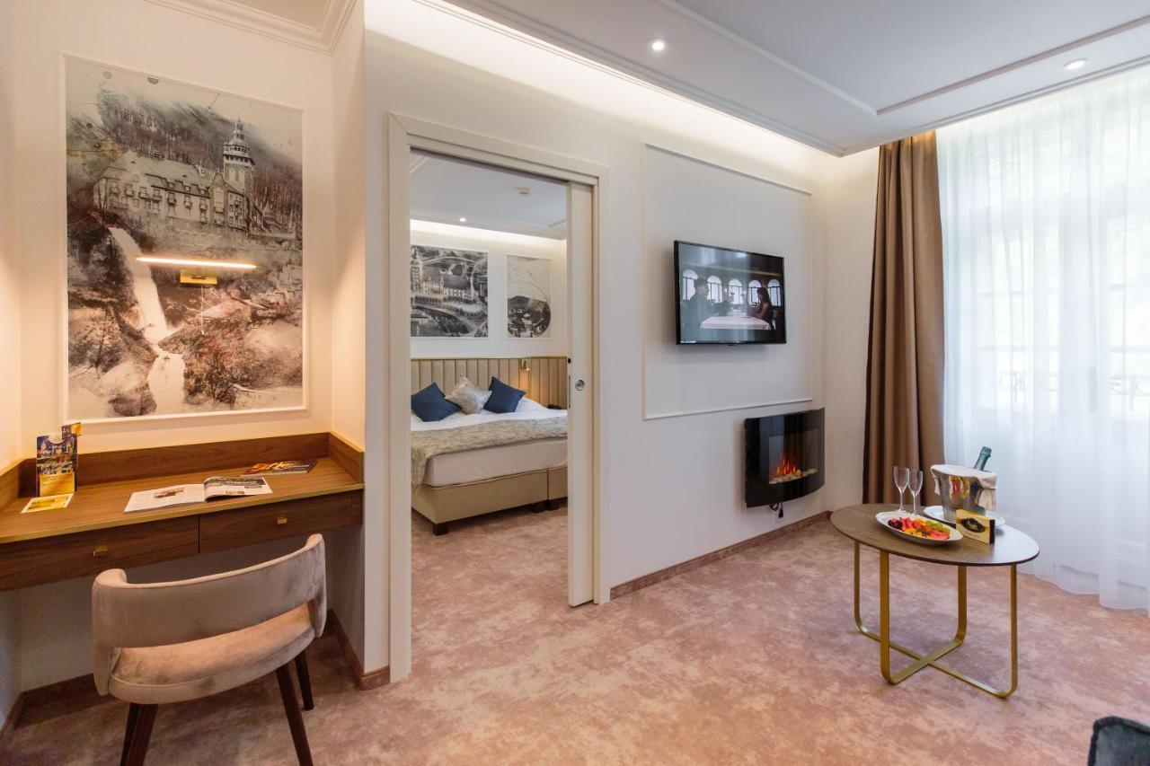 Hotel Palota ลิลลาฟือแร็ด ภายนอก รูปภาพ