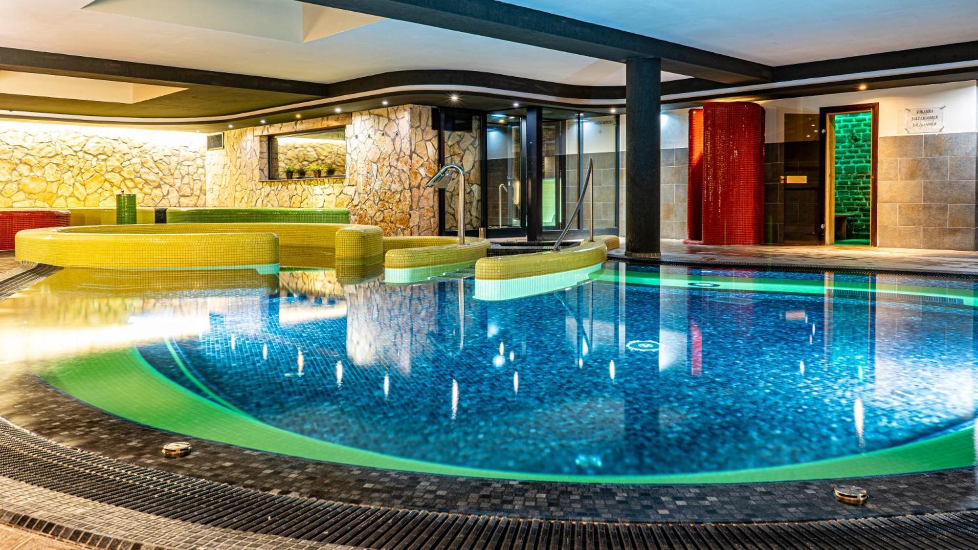 Hotel Palota ลิลลาฟือแร็ด ภายนอก รูปภาพ